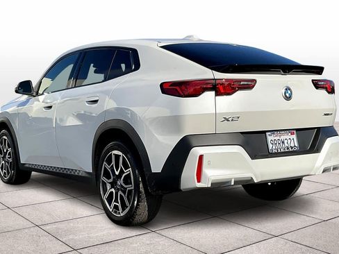 Used 2025 BMW X2 xDrive28i w/ Premium Package image 15