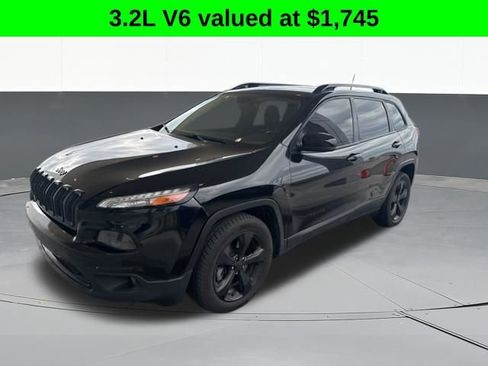 Used 2017 Jeep Cherokee High Altitude image 2
