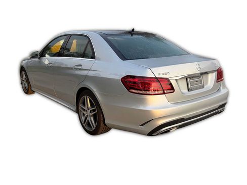 Used 2015 Mercedes-Benz E 350 4MATIC Sedan image 4