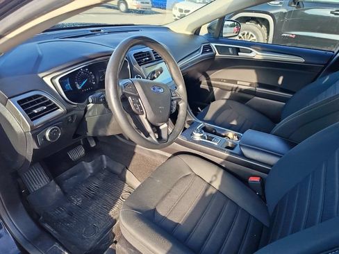 Used 2020 Ford Fusion SE AWD/4WD image 7
