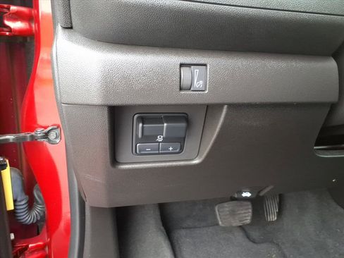 Used 2023 Chevrolet Colorado Trail Boss w/ Advanced Trailering Package image 22