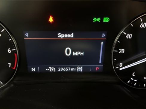 Used 2023 Buick Envision Preferred image 11