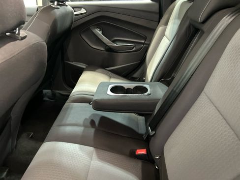 Used 2019 Ford Escape SE FWD image 5