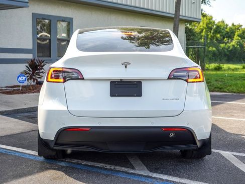 Used 2020 Tesla Model Y Long Range AWD/4WD image 4