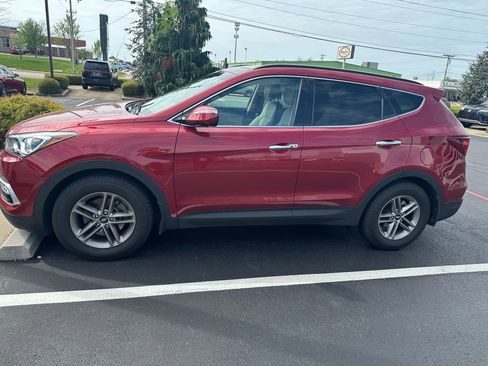 Used 2018 Hyundai Santa Fe Sport w/ 2.4L Tech Package 04 FWD image 3