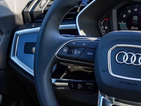 New 2025 Audi Q3 2.0T Premium image 16