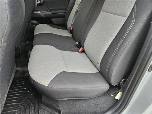 Used 2021 Toyota Tacoma TRD Off-Road image 17