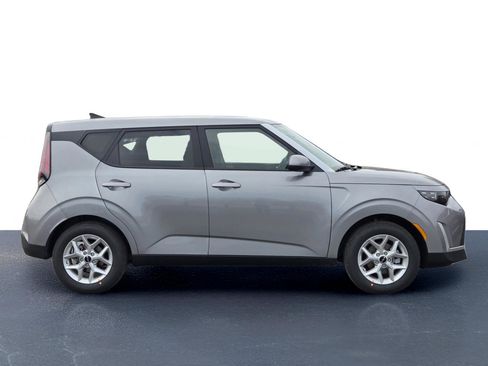 New 2025 Kia Soul LX image 6