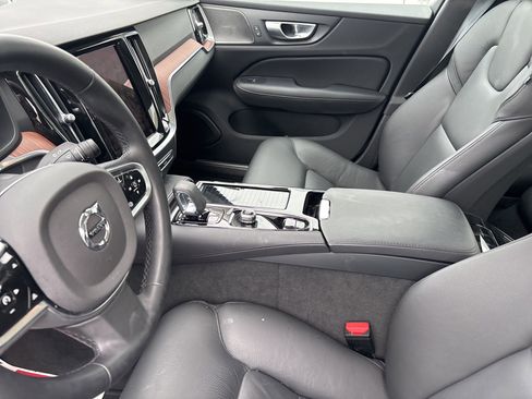 Used 2025 Volvo S60 T8 Plus w/ Climate Package image 12