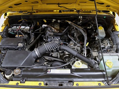 Used 2008 Jeep Wrangler X AWD/4WD image 28