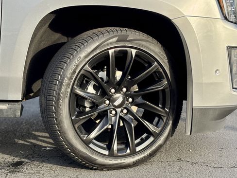 Used 2018 Cadillac Escalade ESV Platinum image 8