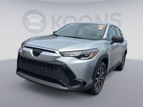 Used 2025 Toyota Corolla Cross AWD Hybrid image 1