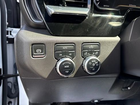 Used 2024 GMC Sierra 1500 Elevation AWD/4WD image 23