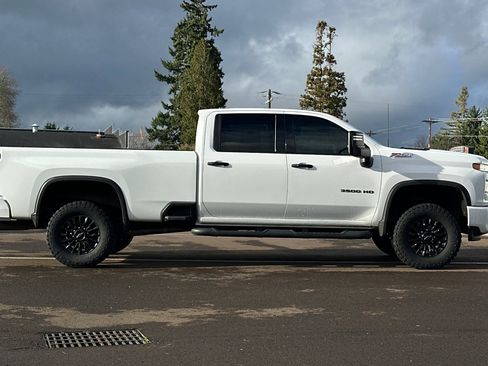 Used 2023 Chevrolet Silverado 3500 LTZ w/ LTZ Plus Package image 3