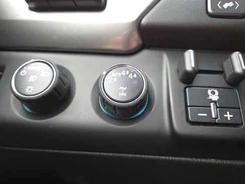 Used 2018 Chevrolet Suburban Premier w/ Max Trailering Package image 11