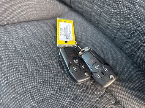 Used 2025 Ford Ranger XLT w/ Trailer Tow Package image 34