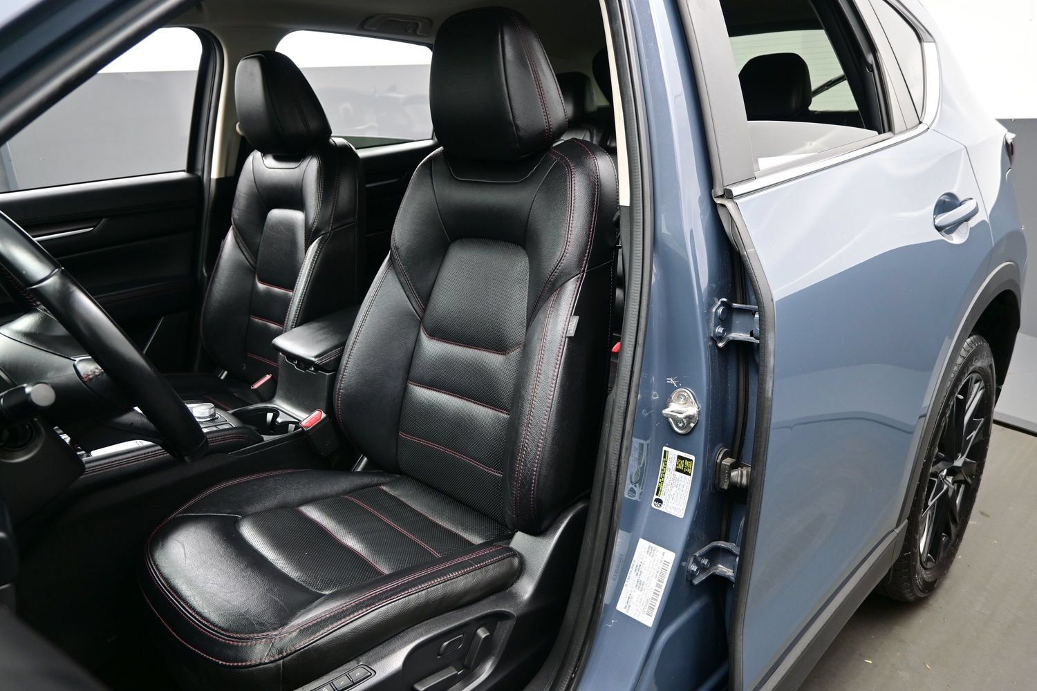 Used 2025 MAZDA CX-5 Carbon Edition AWD/4WD image 12