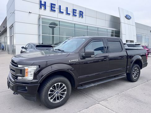 Used 2018 Ford F150 XLT w/ Equipment Group 302A Luxury AWD/4WD image 3