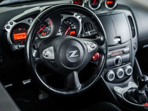 Used 2013 Nissan 370Z NISMO image 6
