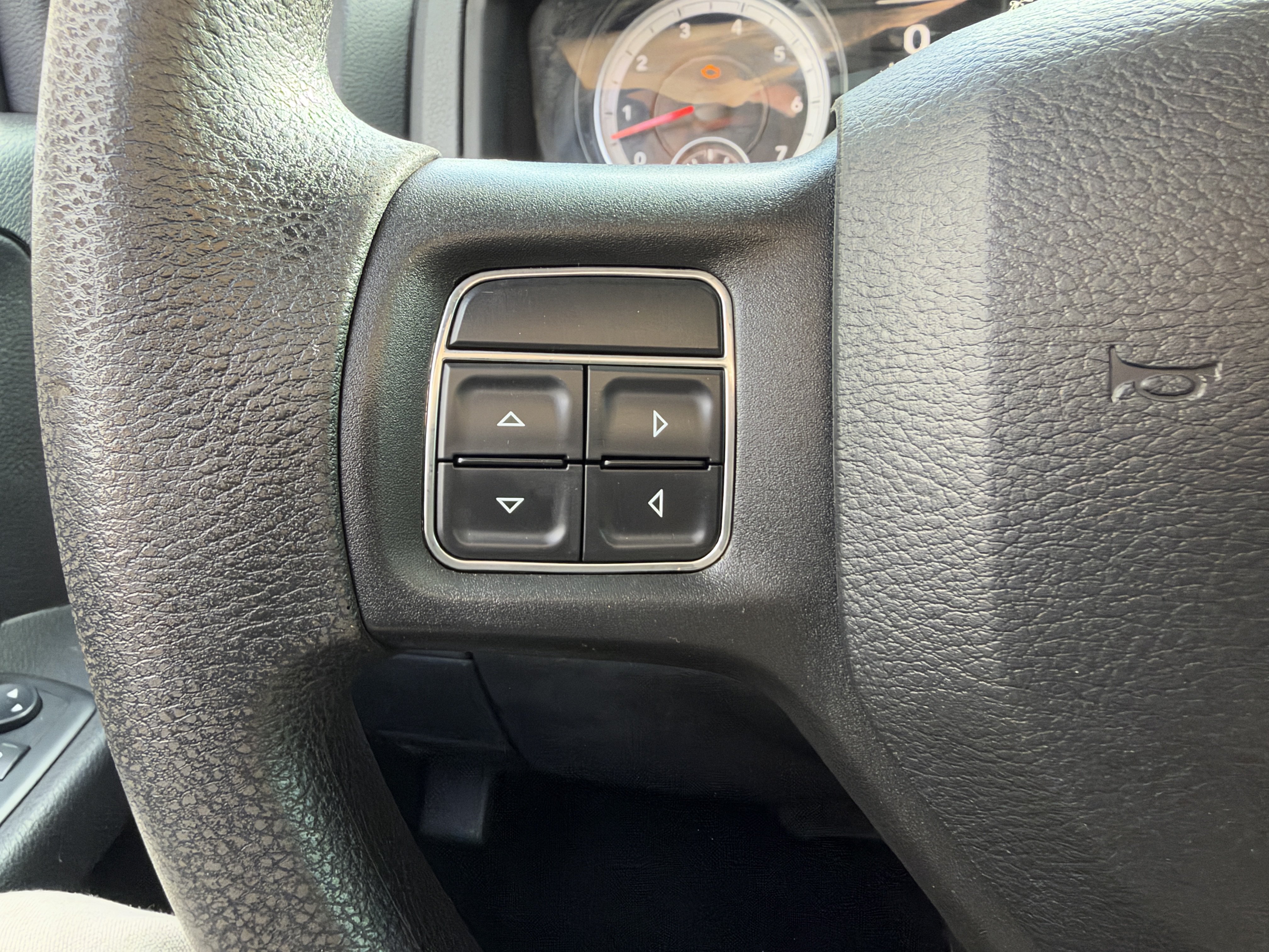 Used 2014 RAM 1500 Express AWD/4WD image 31