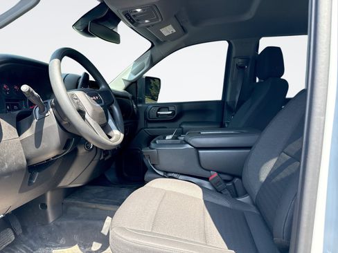 Used 2025 GMC Sierra 2500 Pro w/ Convenience Package AWD/4WD image 9