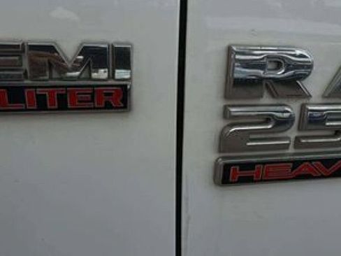 Used 2014 RAM 2500 Tradesman w/ Popular Equipment Group image 17