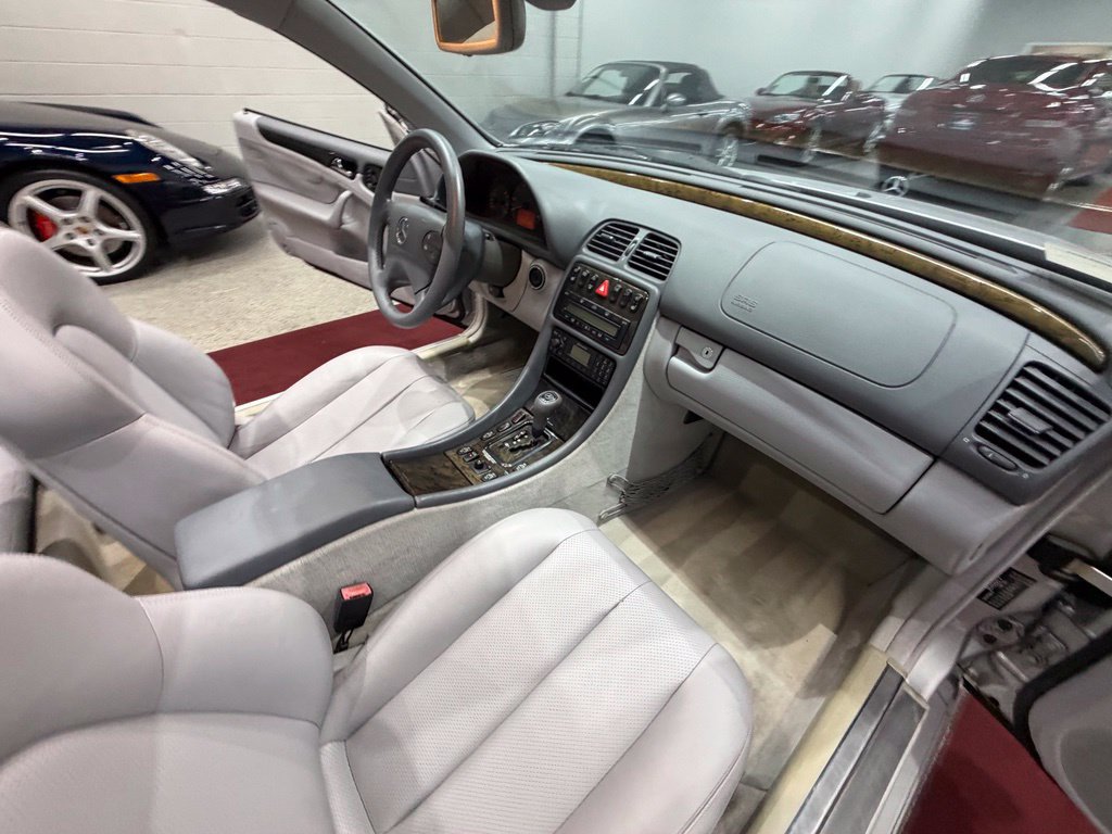 Used 2000 Mercedes-Benz CLK 430 Cabriolet image 32
