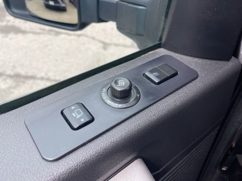 Used 2016 Ford F250 Lariat w/ Chrome Package image 35