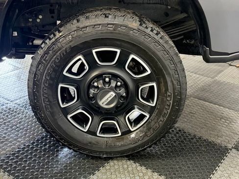 Used 2024 Ford F350 Platinum AWD/4WD image 12