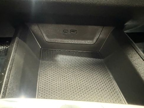 Used 2025 Chevrolet Equinox LT AWD/4WD image 35