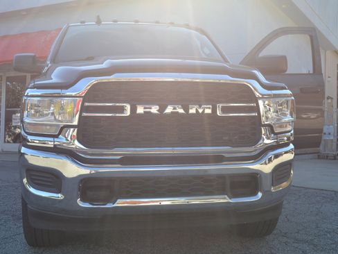 Used 2022 RAM 2500 Tradesman image 2