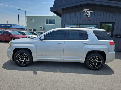 Used 2016 GMC Terrain Denali FWD image 3