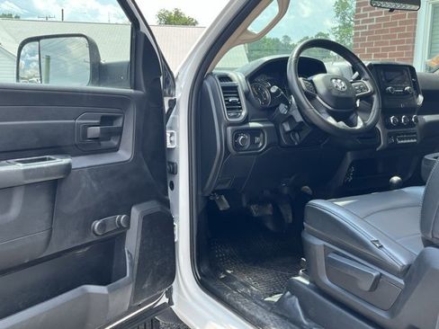 Used 2020 RAM 5500 Tradesman w/ Max Tow Package image 19