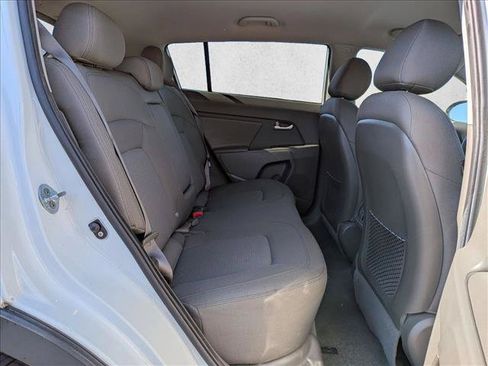 Used 2015 Kia Sportage LX FWD image 18