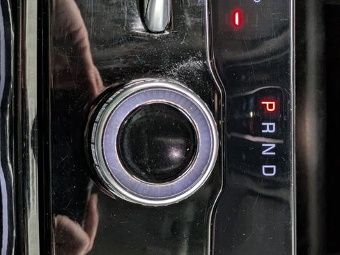 Used 2023 Jeep Grand Cherokee L Limited w/ Black Appearance Package image 27