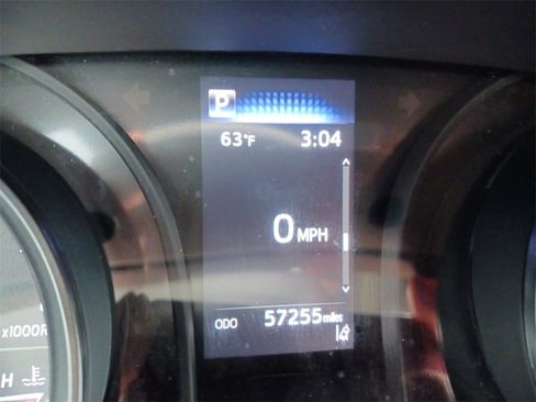 Used 2023 Toyota Camry SE image 19