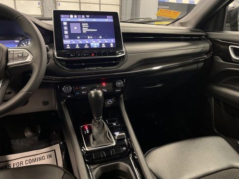 Used 2022 Jeep Compass Latitude image 20