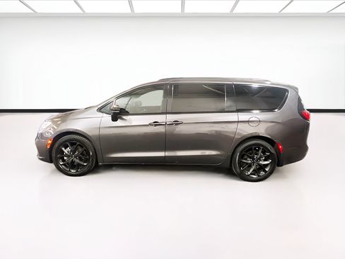 Used 2023 Chrysler Pacifica Limited w/ S Appearance Package FWD image 23