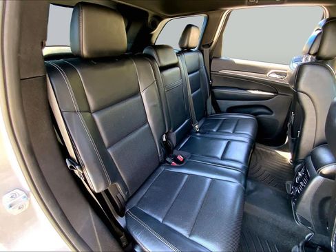 Used 2015 Jeep Grand Cherokee Limited w/ Luxury Group II AWD/4WD image 20