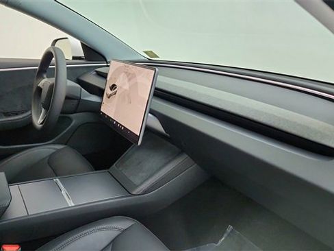 Used 2024 Tesla Model 3 Long Range image 18