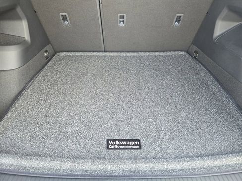 New 2026 Volkswagen Tiguan SE R-Line image 25