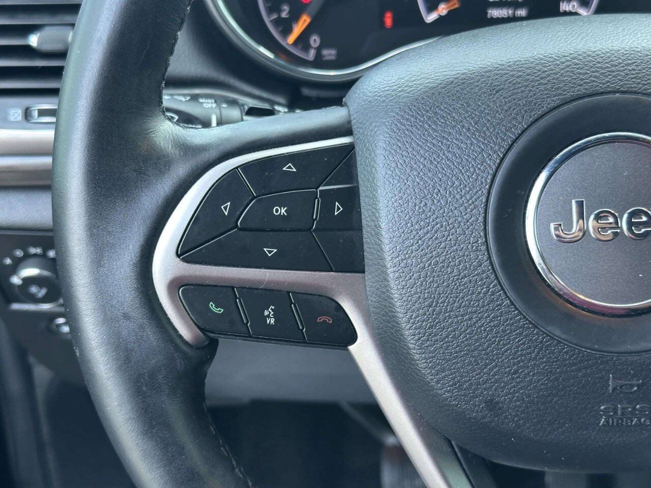 Used 2019 Jeep Grand Cherokee Altitude RWD image 25