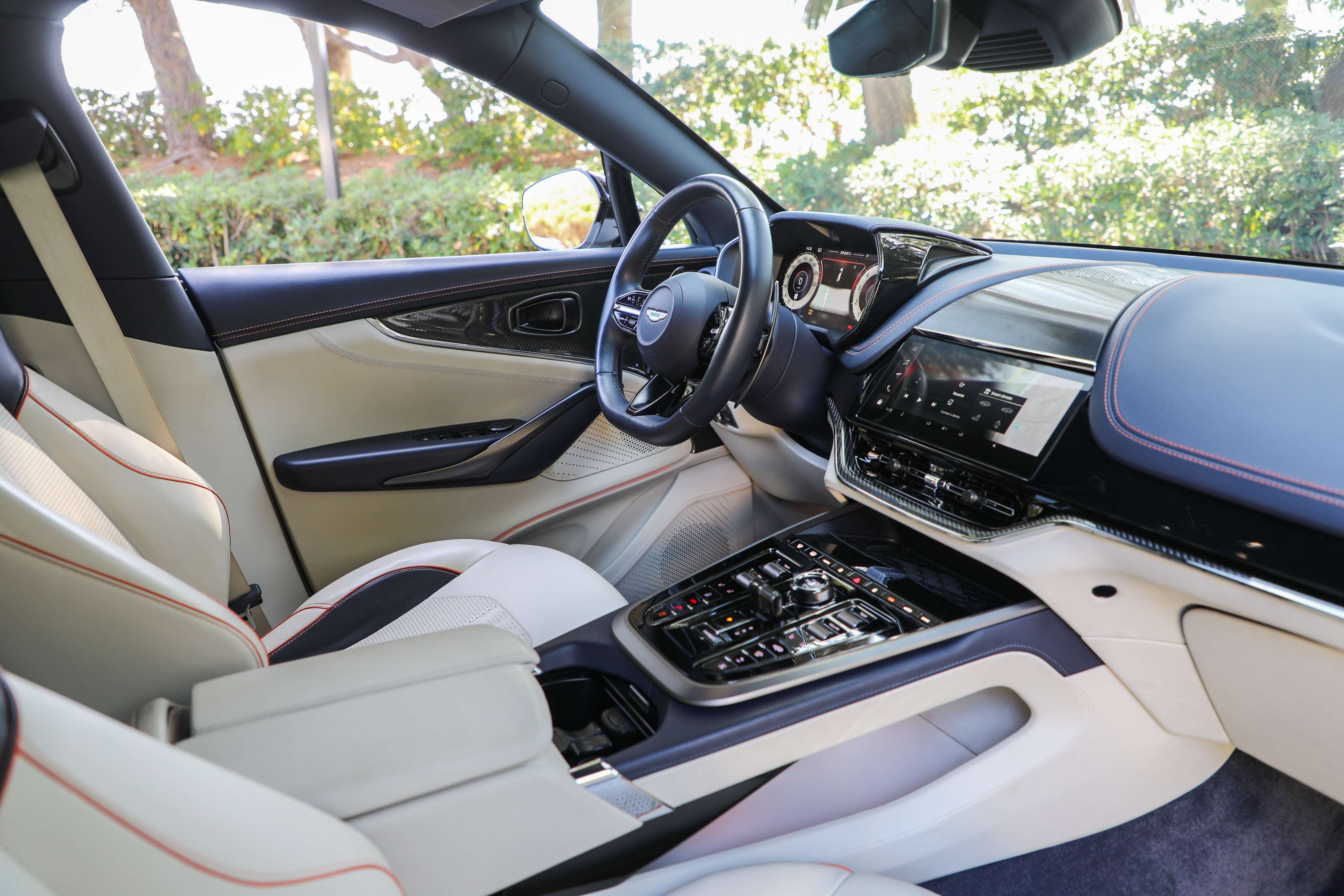 Used 2025 Aston Martin DBX 707 AWD/4WD image 17