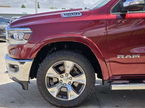 Used 2019 RAM 1500 Laramie AWD/4WD image 6