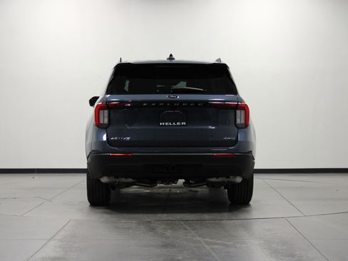 New 2026 Ford Explorer Active image 5