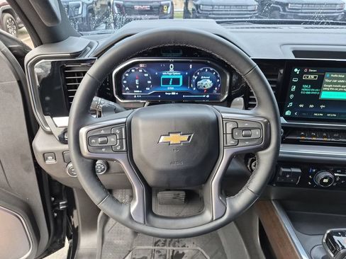 Used 2024 Chevrolet Silverado 1500 High Country w/ High Country Premium Package RWD image 25