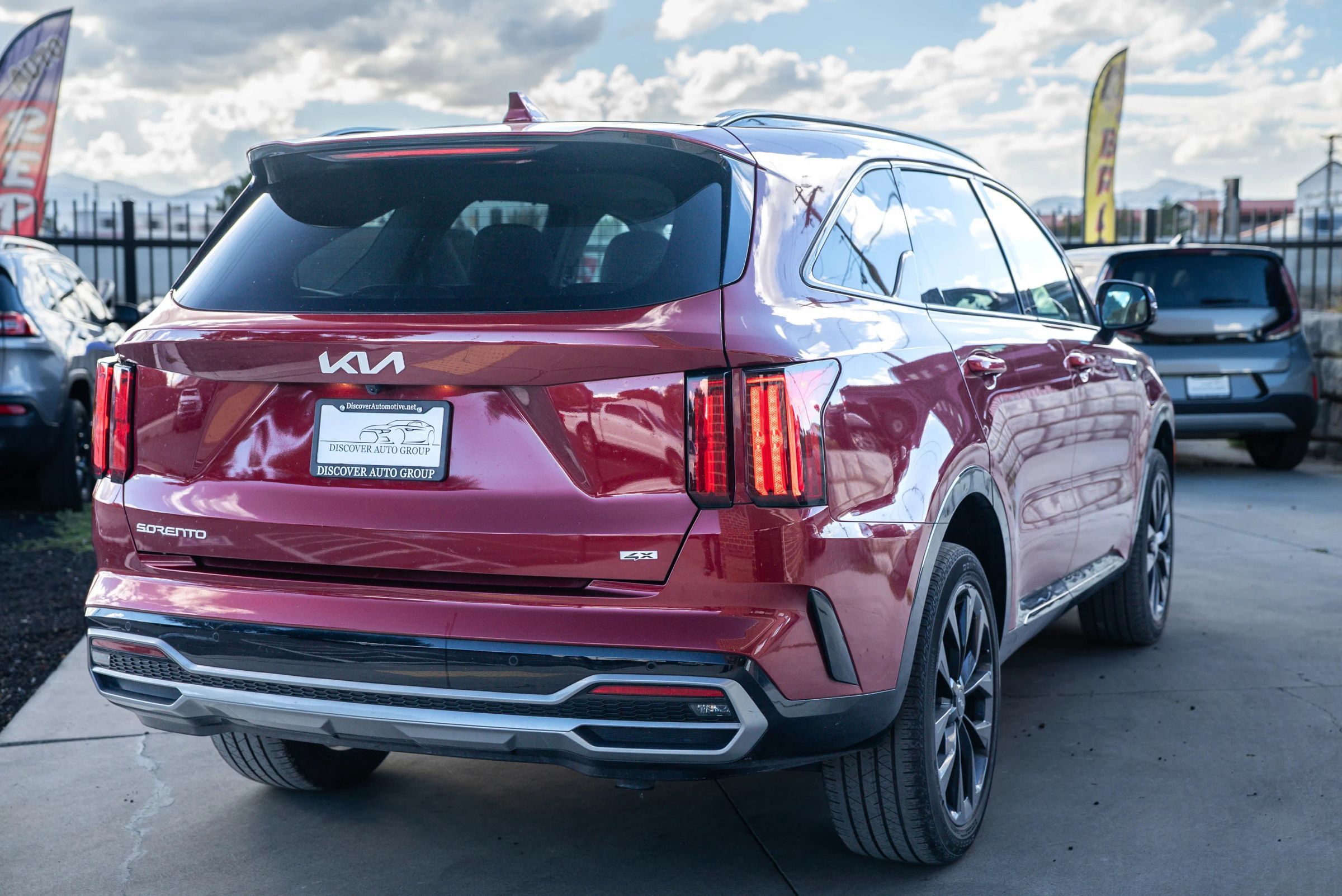 Used 2023 Kia Sorento SX AWD/4WD image 10