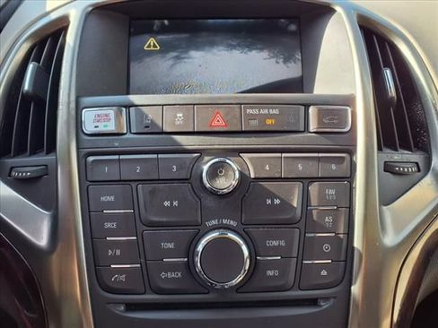 Used 2014 Buick Verano Leather FWD image 11