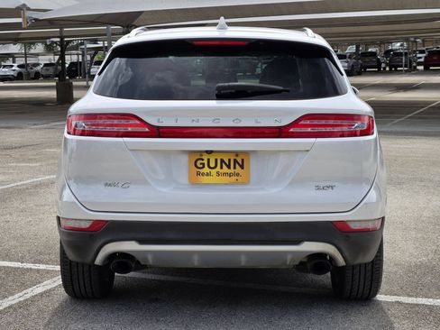 Used 2017 Lincoln MKC Select w/ Select Plus Package FWD image 4