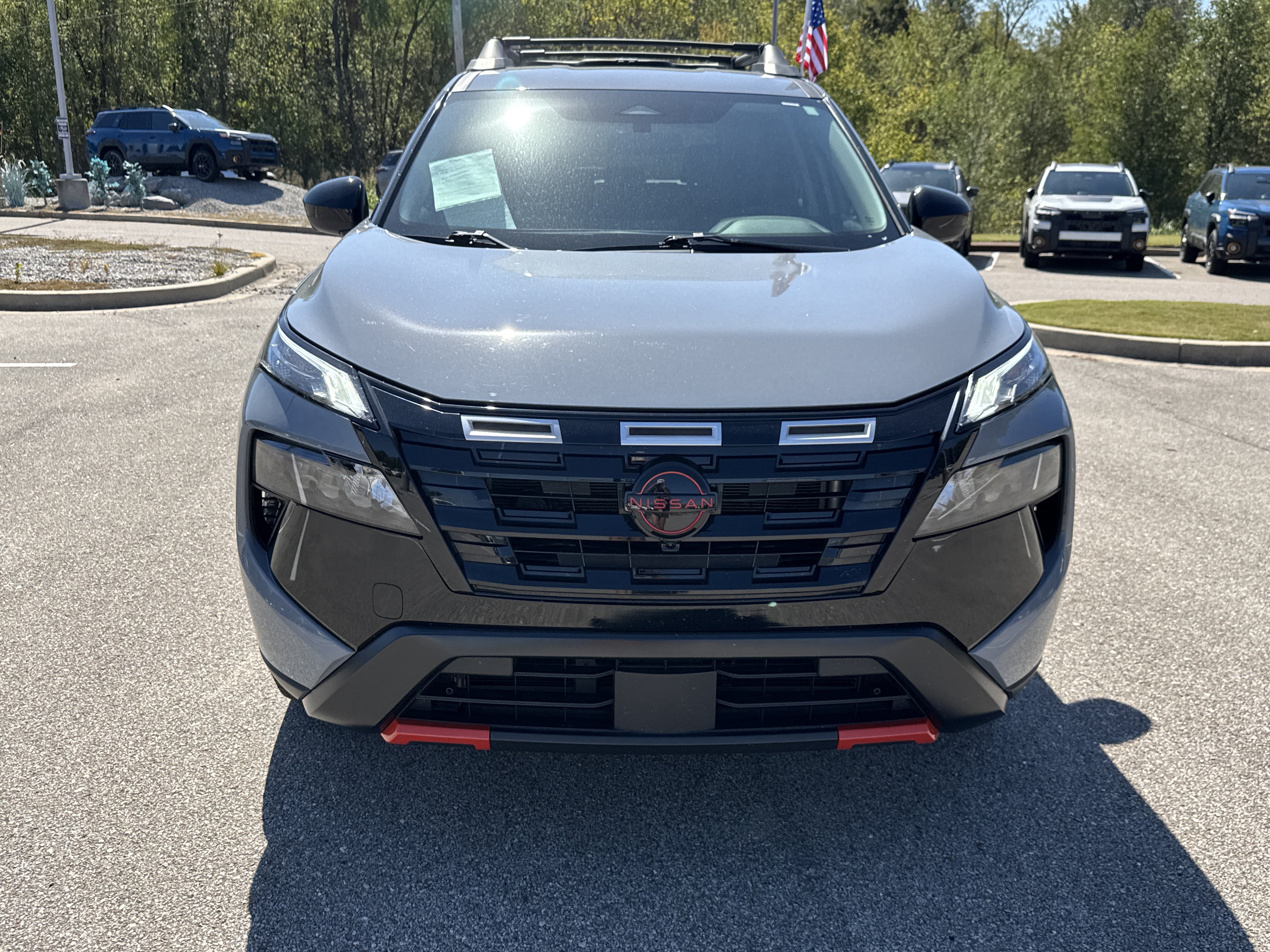 Used 2025 Nissan Rogue SV AWD/4WD image 8